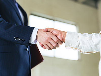 将来の事業継承を検討している