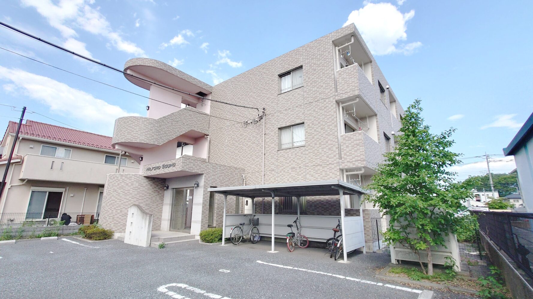 Milford Sound_外観